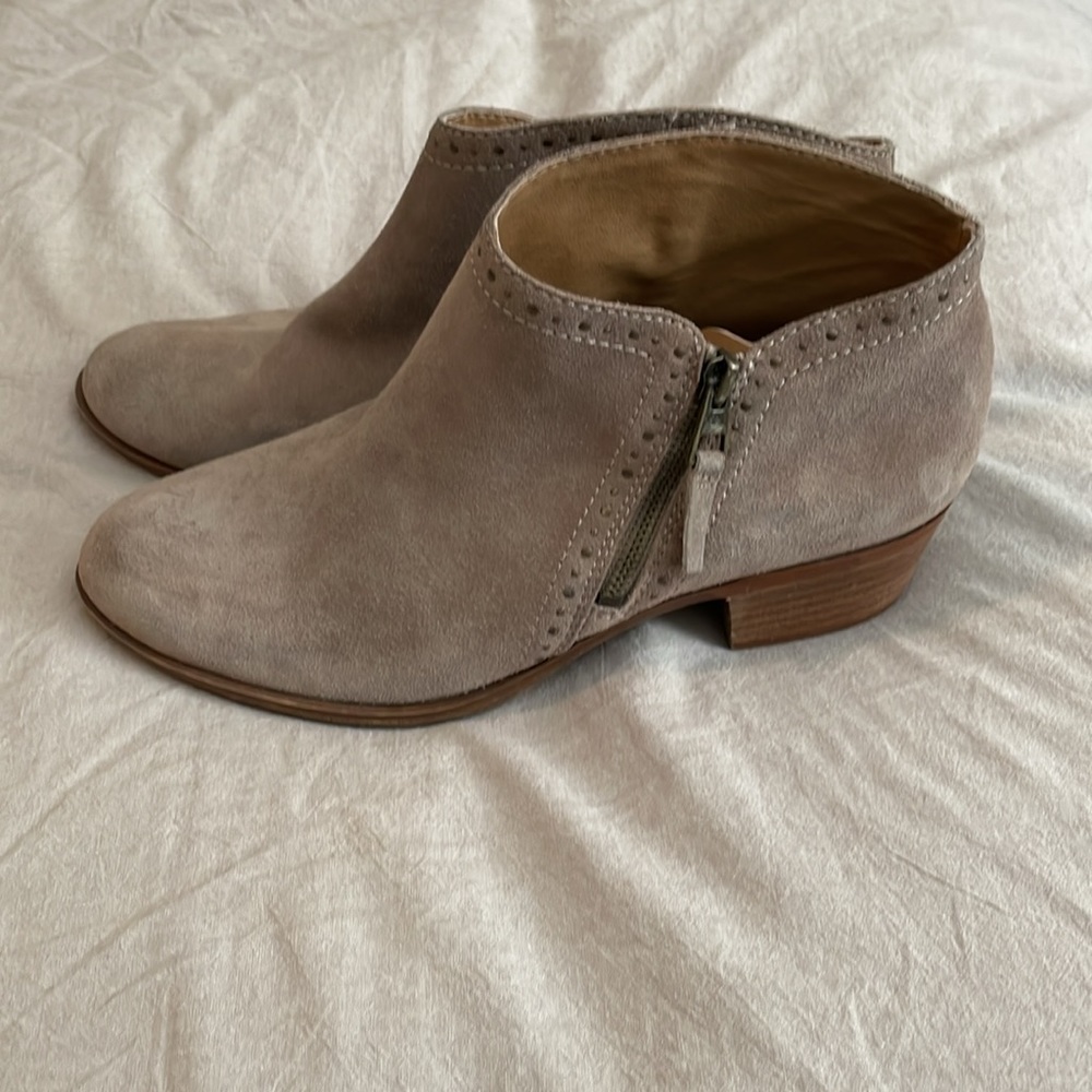 Lucky Brand Benna Bootie boot sz 10